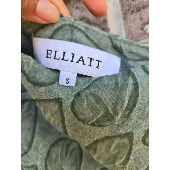 Elliatt Kakadu Dress in Green Size S - Picture 3 of 4